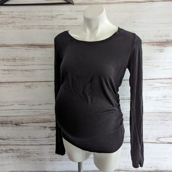 a Glow Maternity Long Sleeve Black Scoop Neck Tee sz Medium - Picture 1 of 3
